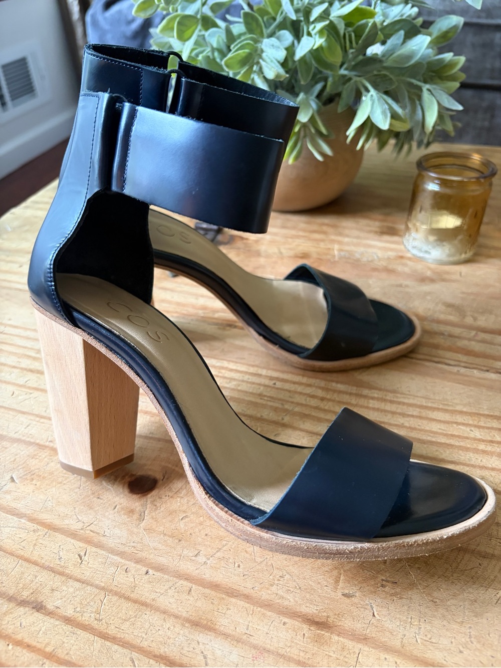 COS Navy Leather Sandal Wood Block Heel  Size 38 7.5 - Picture 2 of 13